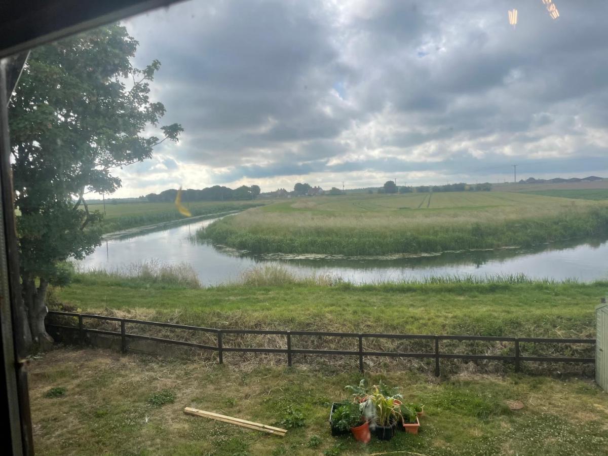 Luxury Glamping At The Riverside Hotel Skegness Buitenkant foto